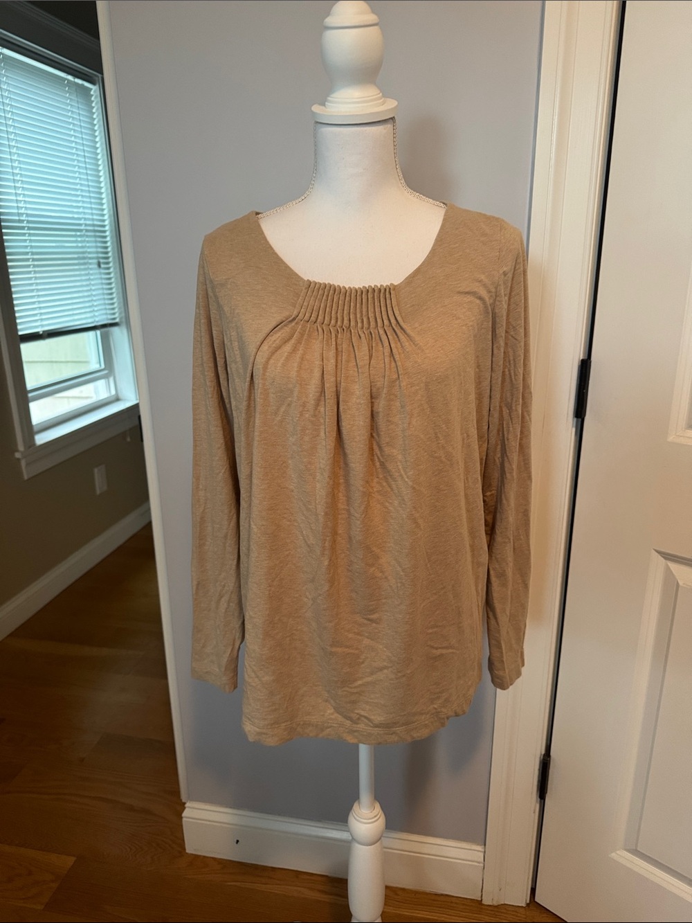 Women’s Long-Sleeve Gathered Neck Top in Camel